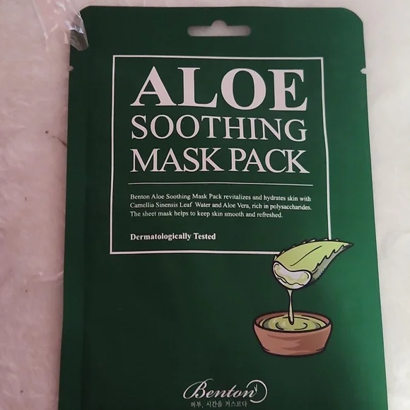 NEW!!  Make Up Gift Set!!! Excellent Deal!! - Picture 6 of 14